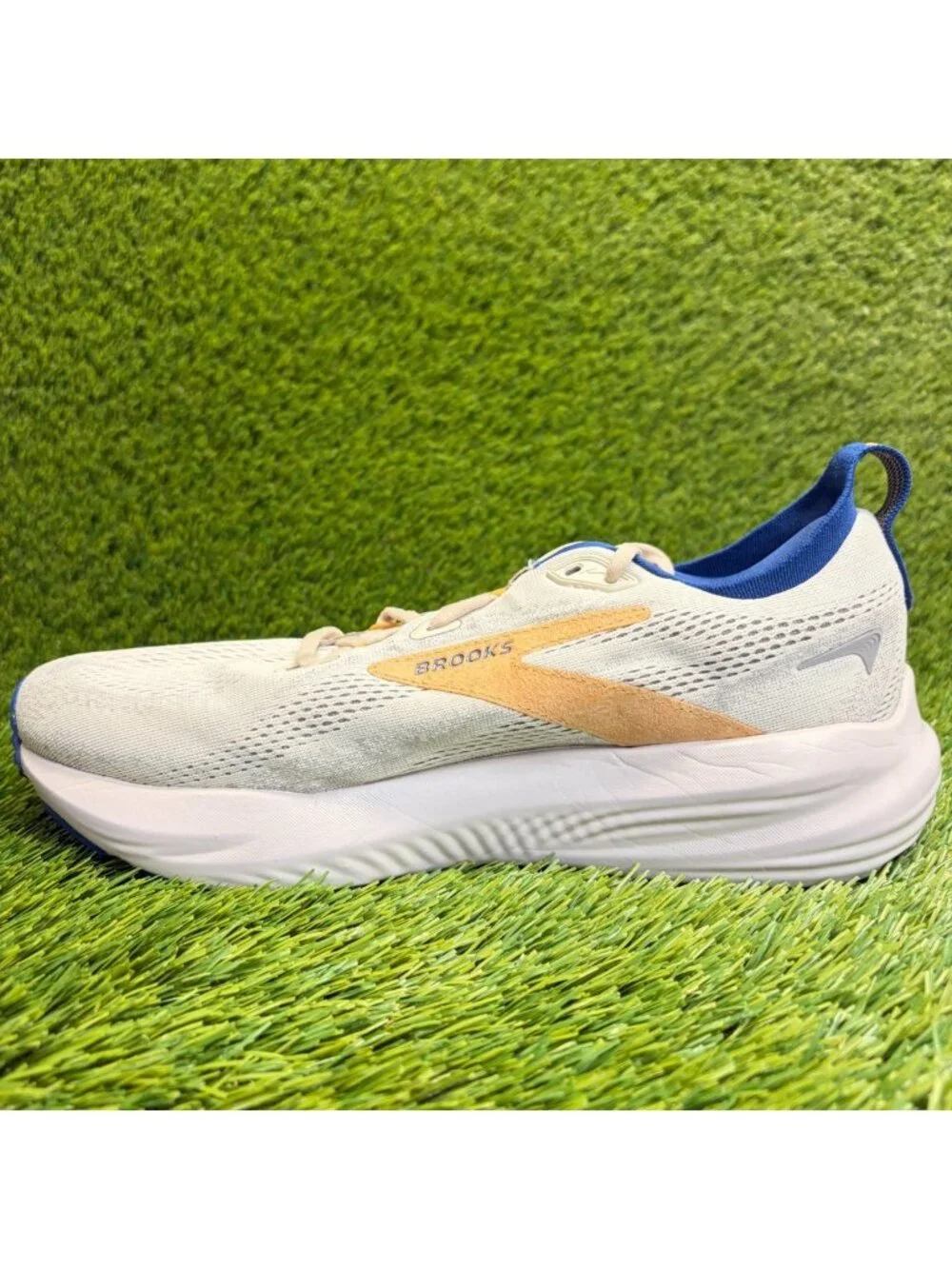 Brooks Glycerin 22 Mens Size 10.5 Beige Blue Athletic Running Shoes Sneakers